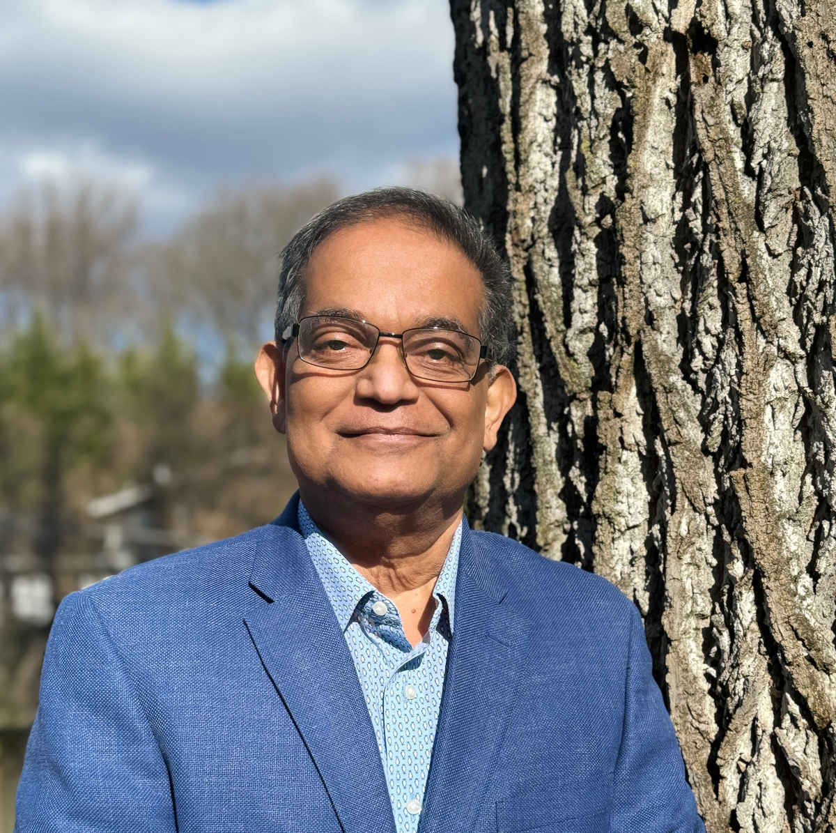 Portrait Amitav Acharya