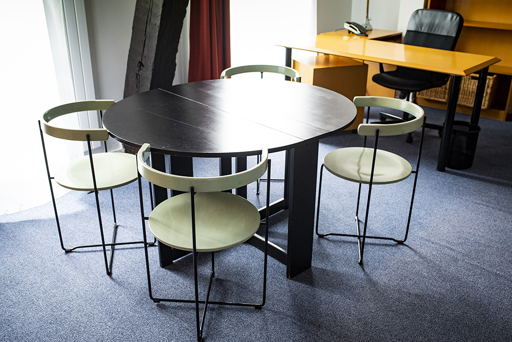 Maison-Suger-chambre-bureau