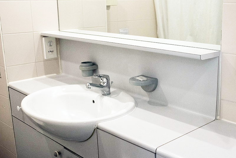 Salle de bain grand studio terrasse 49 Maison Suger