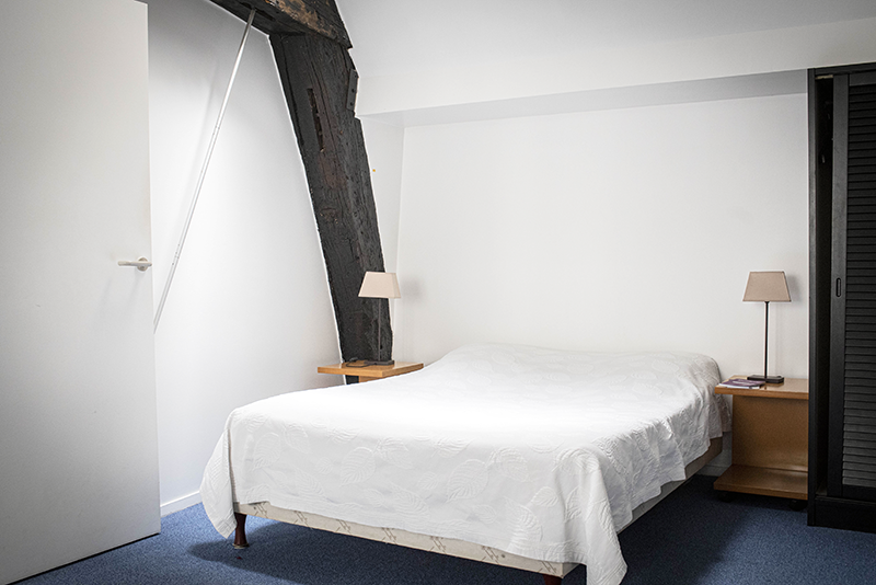Lit studio 32 Maison Suger résidence de recherche à Paris