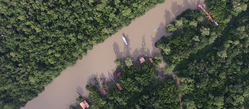 Le Bas-Oyapock : pratiques langagières et dynamiques de mobilité dans une région transfrontalière (Guyane, Brésil)